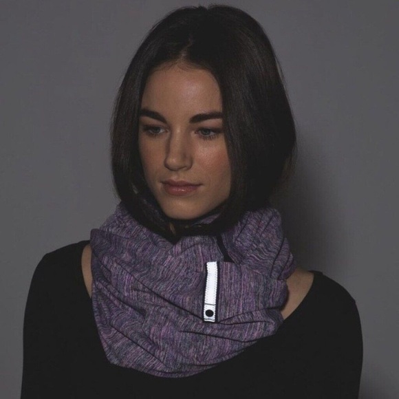 Lululemon | Vinyasa Scarf & Adjustable Yoga Wrap in Space Dye Camo Berry Rumble - Picture 13 of 14